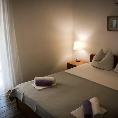 Tomljenovic Apartment *