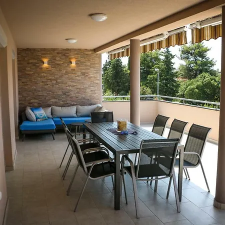 Tomljenovic Apartment